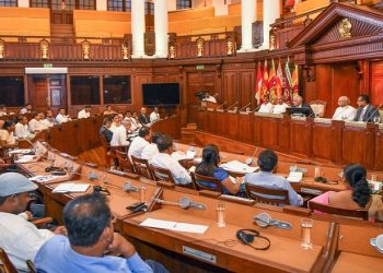 ජනපති ව්යාපාරිකයන්ගෙන් සහ වෘත්තීය සමිති නියෝජිතයන්ගෙන් කළ ඉල්ලීම